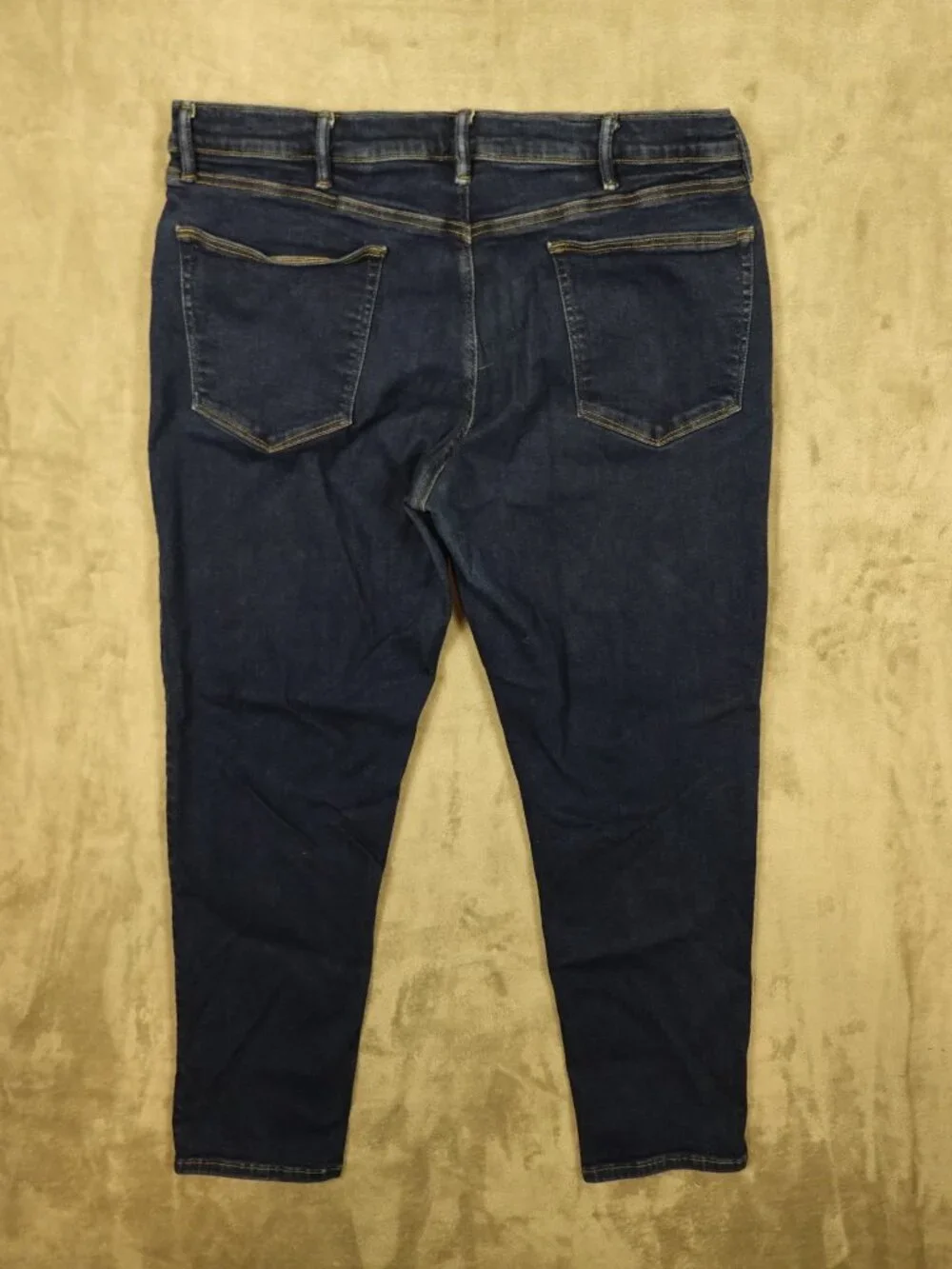Banana Republic Tapered Fit Jeans Men’s 42x32 Dark Wash Stretch Denim‎ Stretchy